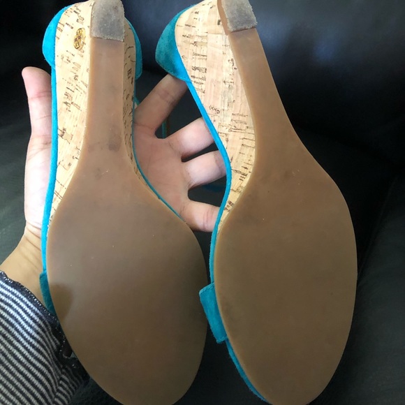 Authentic Tory Burch sandals - Picture 5 of 5